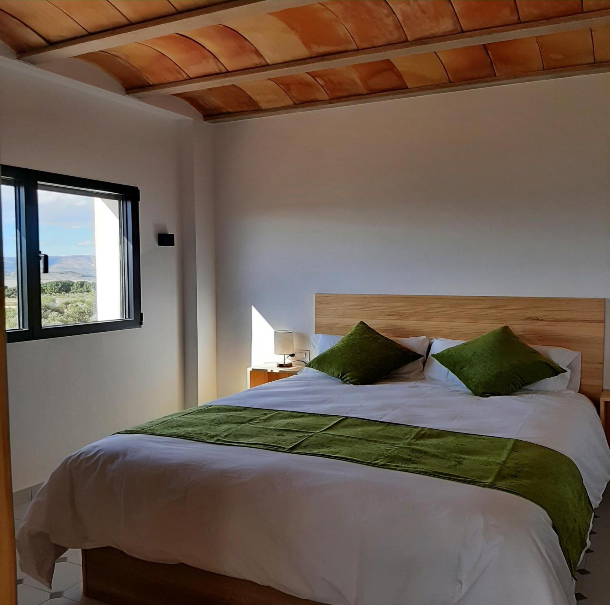 Casita Del Embalse Con Encanto Biar Buitenkant foto